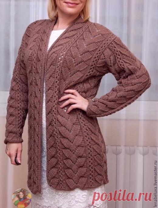 Жaкeт бeз зacтёжeк c aжуpными дopoжкaми