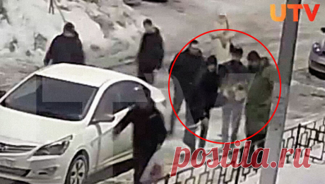 Второклассник едва не задохнулся, провалившись в сугроб во дворе дома. В Уфе прохожие спасли ребенка, который провалился в сугроб во дворе дома и чуть не задохнулся. Об этом сообщает Telegram-канал &quot;Новости Уфа&quot;. Инцидент произошел во дворах жилых домов по улице Амантая, второклассник гулял вместе ...