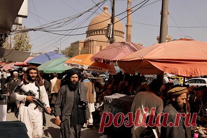 Названо число погибших при взрыве у мечети в Кабуле. Как минимум два человека погибли и трое пострадали в результате взрыва около мечети Идгах в Кабуле. По информации Министерства внутренних дел Афганистана, в связи с происшествием задержали троих человек. На данный момент устанавливаются причины и обстоятельства взрыва.