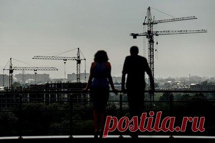 В Москве крановщик застрял в раскаленной на солнце кабине на высоте 32 этажа