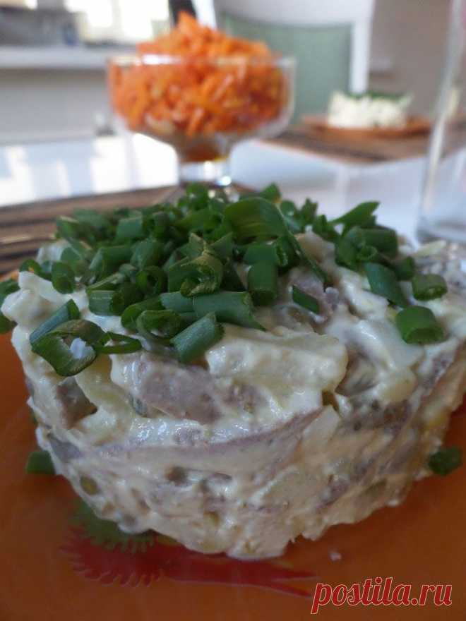 Зимний салат с языком
