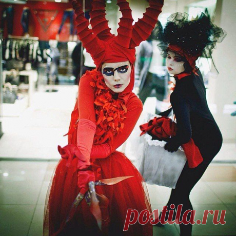 “Paranorma Street Theater”