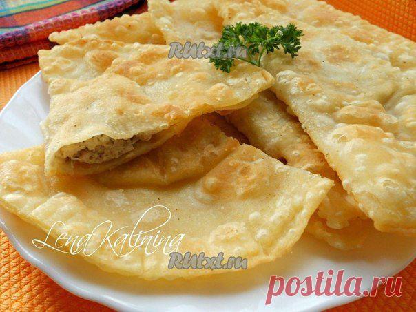 Книга рукоделия Вязание шитье, вышивка, рецепты