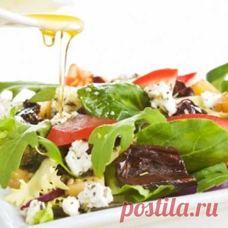 5 потрясающих заправок для салатов, которые точно придутся тебе по вкусу. Больше никакого майонеза!