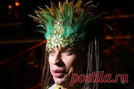 Представители Гогена Солнцева отреагировали на сообщения о его смерти. Представители шоумена и участника российских телешоу Гогена Солнцева не смогли в разговоре с «Лентой.ру» подтвердить или опровергнуть сообщения о его смерти. Помощник Лидия рассказала, что находится не в Москве и срочно вылетает, чтобы узнать достоверную информацию на месте.