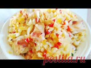 Ленивая курица с овощами/ Почему я раньше ее не готовила! Ингредиенты:Филе курицы (лучше бедрышек) - 600-800гКапуста - 600гЛук репчатый - 1штМорковь - 1 штПерец болгарский - 1 штЧеснок - 1-2 зубчикаСоль - по вкусуСпеции - по вкусу