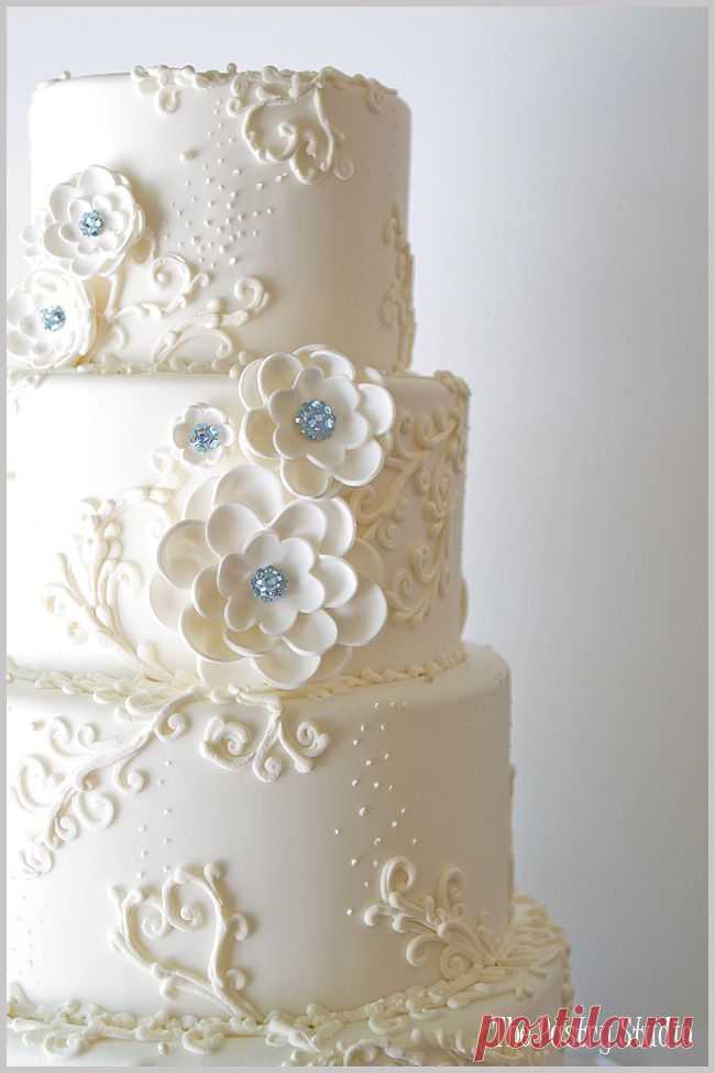 A Glamorous Wedding Cake with hand made sugar-paste flowers using Swarovski Crystals in teal. &raquo; The Pastry Studio