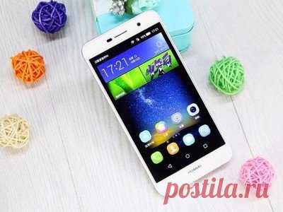 Huawei Enjoy 6 с AMOLED-дисплеем и ёмкой батареей стоит менее $200 В преддверии презентации нового флагманского смартпэда Mate 9, которая запланирована на следующий четверг, 3 ноября, компания Huawei без громких анонсов выпустила новый недорогой смартфон Enjoy 6. В нём установлен 5-дюймовый дисплей, выполненный по технологии AMOLED, что достаточно большая редкость в устройствах стоимостью менее $200. Кроме этого, Huawei Enjoy 6 оснастили аккумулятором ёмкостью 4 100 мАч, что в паре с…
