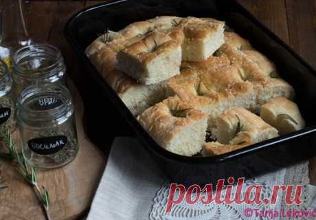 Kuhinja zaposlene žene: Fokača / Focaccia