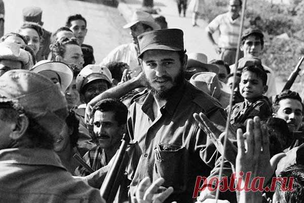 Восстание на Кубе во главе с Фиделем Кастро В 1952 году Фульхенсио Батиста установил на Кубе диктаторский режим. В скором времени в республике против него началось повстанческое движение, которое возглавил выпускник Гаванского университета – молодой адвокат Фидель Кастро Рус, родом из провинции Орьенте.26 июля 1953 года группа...