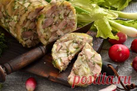 Холодец из свиной рульки в бутылке Холодец из свиной рульки в бутылке из-под молока – современная версия домашнего зельца из свинины. Зельц, или густой холодец – блюдо невероятно вкусное, но его магазинную версию я покупать побаиваюсь.…