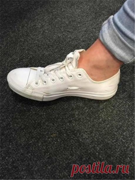 emekliyim.com - Geri Dönüsümün Merkezi: Converse Ayakkabıların Yanlarındaki İki Deliğin Sebebini Biliyormusunuz?