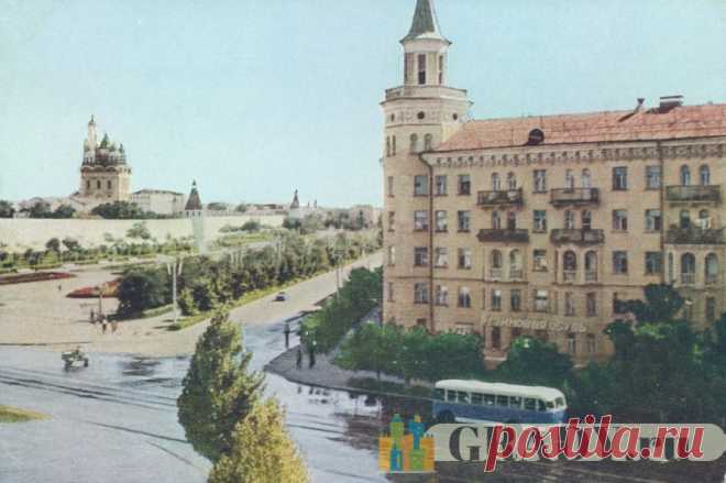 Астрахань, Россия - Улица Желябова и вид на крепость - 1965-й год - г3791 | GRADY.ru