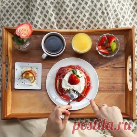 Make Your Mom Strawberry Shortcake Pancakes For Breakfast In Bed On Mother's Day