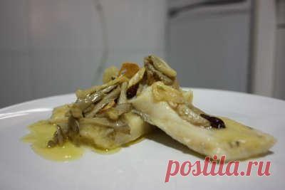 Треска тушеная с грибами рецепт - треска с шампиньонами рецепт :: JV.RU