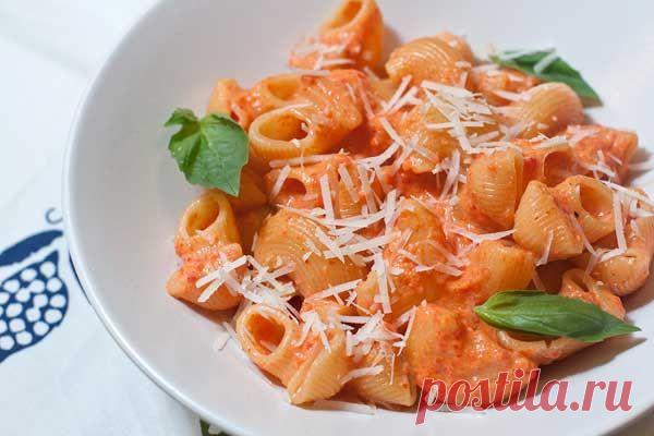 Как приготовить паста со сливочным соусом  - рецепт, ингридиенты и фотографии