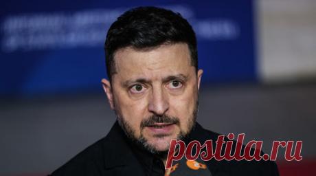 Боуз: Зеленский потеряет союзников из-за влияния неонацистских группировок. Владимир Зеленский может потерять всех союзников из-за влияния неонацистских группировок. Такое мнение выразил ирландский журналист Чей Боуз. Читать далее