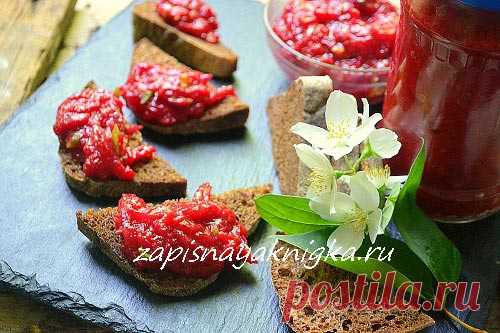 Икра овощная на зиму из моркови и свеклы с манкой