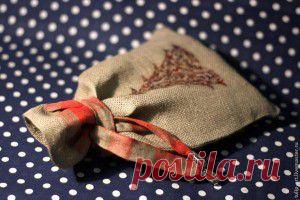 Подарочный новогодний мешочек из льна своими руками