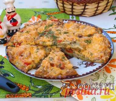 Кабачковая пицца с куриным филе и помидорами