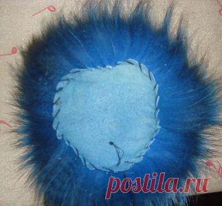Шьём помпон из меха