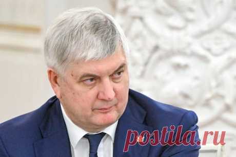 Боеприпас упал в Воронежской области. В Воронежской области произошел аварийный сход боеприпаса. Об этом сообщил губернатор региона Александр Гусев. По словам губернатора, снаряд упал в Острогожском районе. Он отметил, что в результате внештатного схода снаряда никто не пострадал, однако несколько зданий получили повреждения.