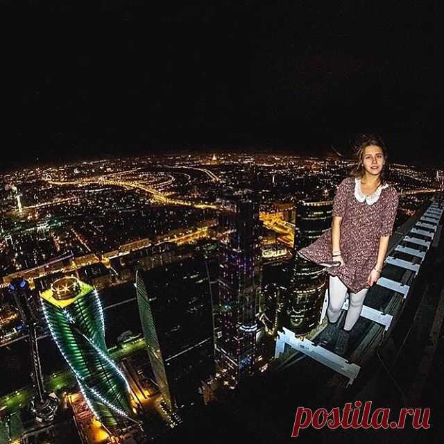 #moscow #rooftop #roof #city