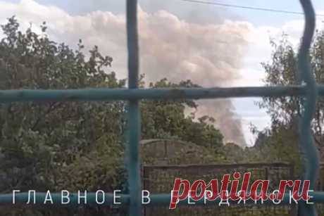 Стало известно о еще одном взрыве в Бердянске. В Бердянске произошел еще один взрыв в районе Слободка, сообщил член главного совета администрации Запорожской области Владимир Рогов. Он уточнил, что на место происшествия выехали пожарные. Ранее в центральной части города взорвали автомобиль коменданта Бердянска, после чего началась перестрелка.