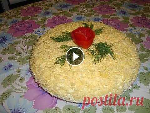 Привет всем. Представляю Вашему вниманию быстрый и вкусны рецепт Слоёного салата с куриной грудкой. Рецепт: Ингредиенты : Картофель отварной - 4-5 шт ...
