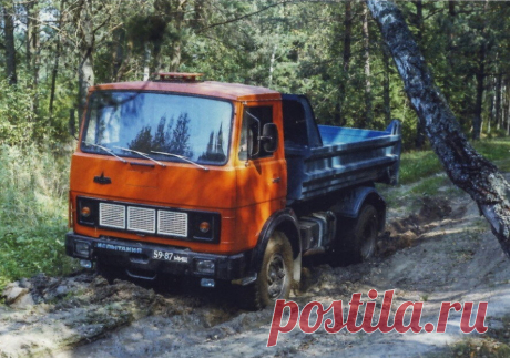 МАЗ-5551
https://dzen.ru/a/Zi-2P67x_1Q_fYjJ
