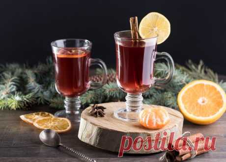 Глёг с миндалем, изюмом и пряностями - Пошаговый рецепт с фото своими руками Глёг с миндалем, изюмом и пряностями - Простой пошаговый рецепт приготовления в домашних условиях с фото. Глёг с миндалем, изюмом и пряностями - Состав, калорийность и ингредиенти вкусного рецепта.