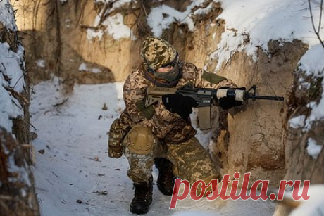 В ДНР высказались о появлении на фронте женской роты ВСУ. Вооруженные силы Украины направили на фронт женскую роту для выполнения не столько военных, сколько пиар-задач, заявил советник главы Донецкой народной республики Ян Гагин. Он предположил, что ее появление на передовой является «очередной агиткой» украинского президента Владимира Зеленского.