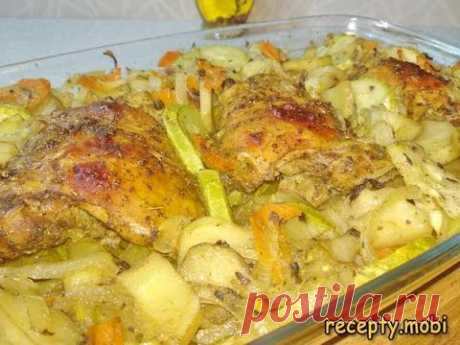 Курица с картошкой и кабачками в духовке
