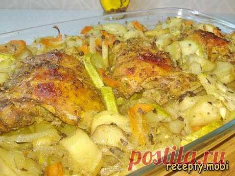 Курица с картошкой и кабачками в духовке