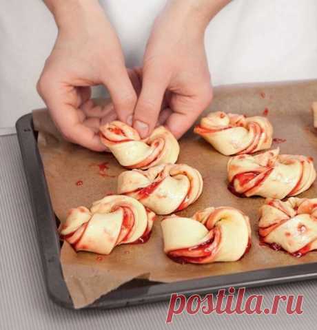 ​Булочки с малиновым джемом