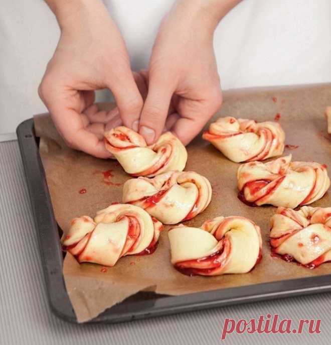​Булочки с малиновым джемом