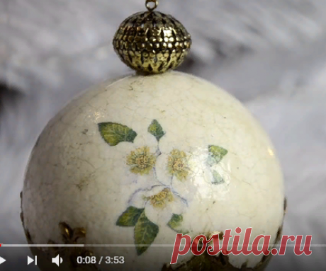 Gömbdísz repesztéssel és viaszpasztával // Christmas ornament with crackle and wax paste - YouTube