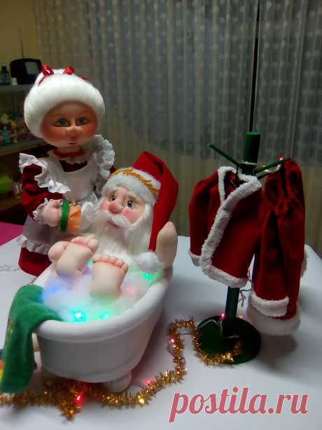 NOEL BAÑANDOSE