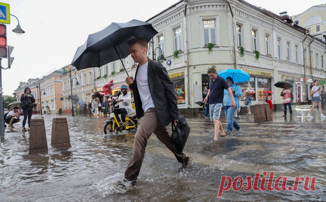 Гроза и ливень накроют Москву. 31 июля в столице ожидаются гроза и ливень, сообщение появилось в телеграм-канале городского хозяйства Москвы.