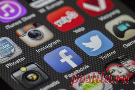 Женщина подала в суд на Instagram и Snapchat после суицида дочери. После самоубийства одиннадцатилетней дочери американка Тэмми Родригес (Tammy Rodriguez) подала иск на компании Instagram и Snapchat. Женщина регулярно пыталась уберечь дочь от чрезмерного использования приложений, и это привело к суициду девочки. Родригес ранее водила дочь к психотерапевту.