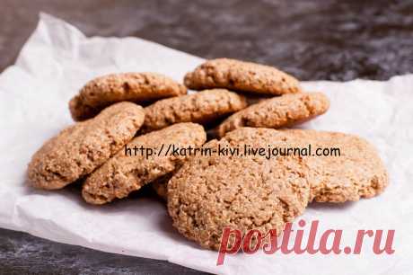 Овсяное печенье Любимое овсяное печенье! Все же как кардинально меняет вкус и текстуру печенья даже небольшое количество сахара и масла. Но добавление сахара на ваш вкус, если хотите исключайте, и добавляйте сахзам на ваш вкус) без сахара тоже вкусно. Я храню печенье ничем не накрывая, и с каждым днем оно…