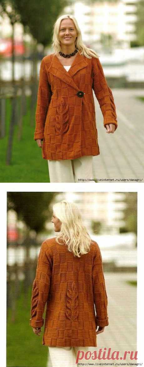 Осенний кардиган Melissa связан на спицах узором &quot;шахматка&quot; и украшен мотивами из листьев. Размеры: S (M, L, XL). / Обсуждение на LiveInternet - Российский Сервис Онлайн-Дневников
