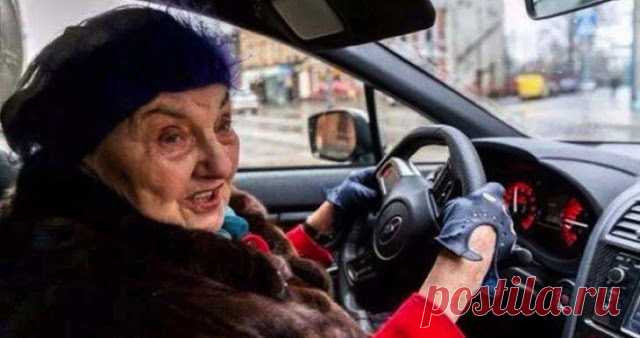 Ситуация: Заправка, касса, бабуле, 2 амбала. Толпа делится пополам: одни достает телефоны, вторые – корвалол. - Зеркало