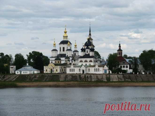 Город Великий Устюг Город, стяжавший особую славу своим богатством, красотой, своеобразным складом, выделяясь народной памятью — Великий Устюг.