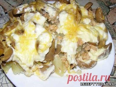 Рецепт: Картошка с мясом и грибами в мультиварке