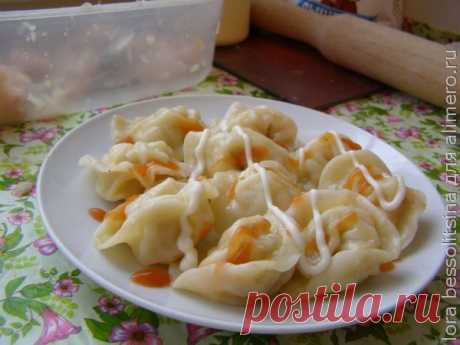 Пельмени с курицей / Рецепты с фото Каждый раз делая пельмени стараюсь немного чего-то добавить неспецифического. Чего именно? Как-нибудь в следующий раз. Но на этот раз это неспецифическое само напросилось. У меня н...