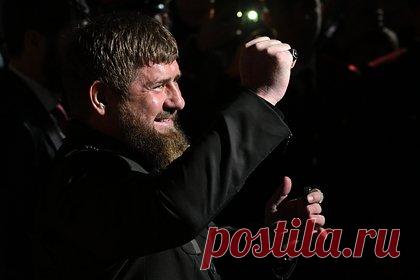 Кадыров назвал главное достижение страны в 2022 году. Рамзан Кадыров назвал непростым 2022 год. Он отметил, что уходящий год был полон горестных и радостных событий, но главное достижение — «единство в борьбе с фашизмом и сатанизмом, пожирающими Европу и Запад». Политик также указал, что страна достигла успехов по многим направлениям и движется вперед.