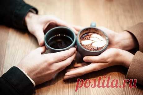 Мужчина застрелил мошенника и продолжил свидание с возлюбленной. В американском городе Хьюстон мужчина убил мошенника, выдававшего себя за парковщика, и вернулся на свидание с женщиной. Конфликт из-за платы за парковку перерос в стрельбу, после которой подозреваемый продолжил свидание в бургерной. Полиция арестовала стрелявшего, а его возлюбленная оказала содействие следствию.