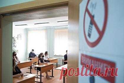 Российский учитель пригрозил ученикам расстрелом за отсутствие домашнего задания. Учитель математики в одной из школ Нижнего Новгорода во время урока пригрозила ученикам расстрелом за отсутствие домашнего задания. Инцидент произошел на занятии в элитном лицее № 40. Уточняется, что учащиеся не выполнили заданные им на дом упражнения, чем разозлили преподавателя.