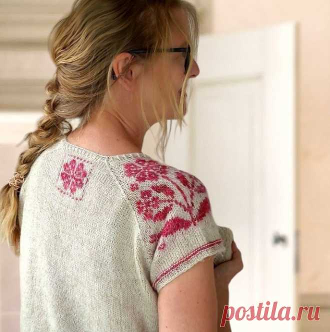 Стильный топ с регланом и жаккардовым узором — настоящее украшение вашего гардероба!